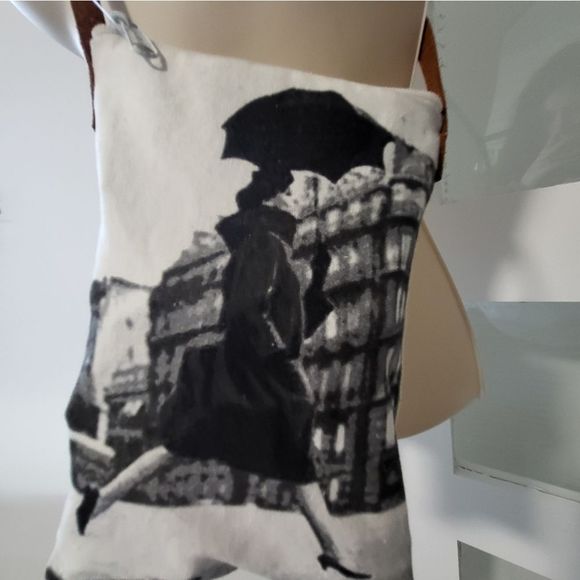 💟Beautiful Canvas Crossbody - Picture 4 of 4